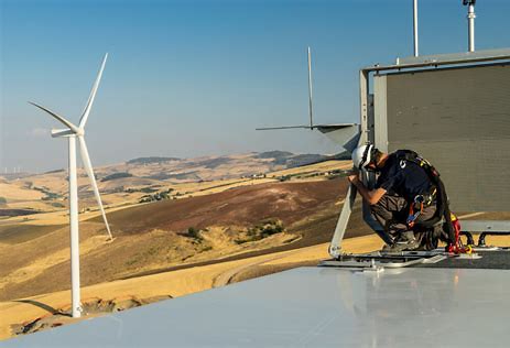 Wind turbine service technician